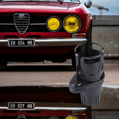 STEADYDRINK 2-in-1 Auto Bekerhouder voor stabiliteit en gemak in auto, met rode auto in achtergrond.