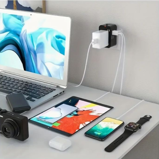 GO GLOBAL ADAPTER - Altijd stroom, waar je ook bent